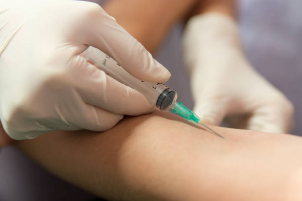 istock Needle and syringe in an elbow 844508344