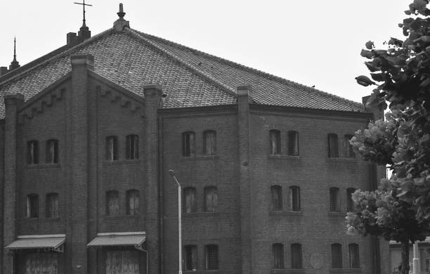 istock Shinko Pier red brick warehouse 844773730