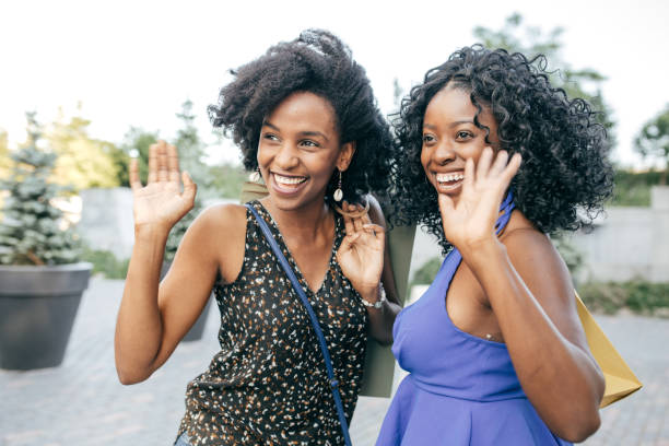 istock Waiving friends 844791208