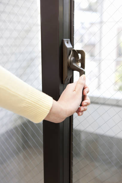 istock Lady lock the door 845001928