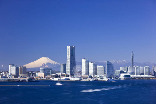 みなとみらい21のビル群と富�士山 - みなとみらい ストックフォトと画像