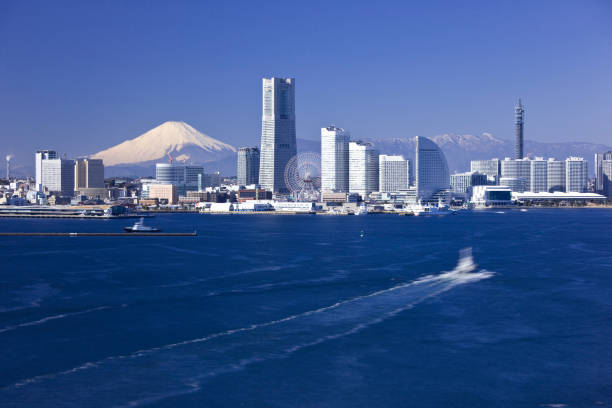 istock Minato Mirai 21 buildings and Mt Fuji 845066076