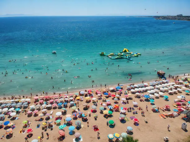 Public Altinkum beach is one of the best beaches in Turkey. It's sandy and crowded all the time.