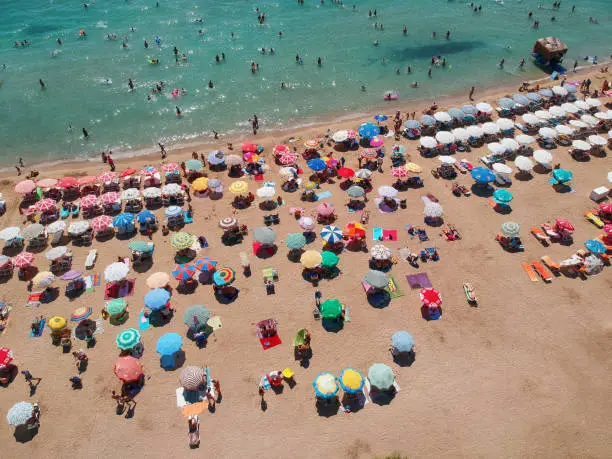 Public Altinkum beach is one of the best beaches in Turkey. It's sandy and crowded all the time.