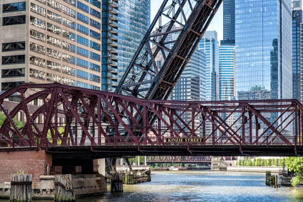 istock Kinzie Street Railroad Bridge, Chicago 845225622