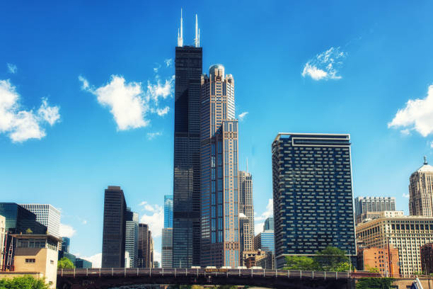 Chicago City skyline with Willis Tower Willis Tower in Chicago on the Chicago River willis tower stock pictures, royalty-free photos & images