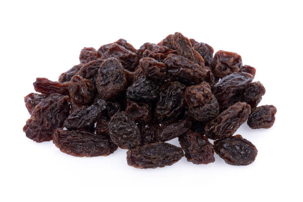 raisins secs sur fond blanc - sultana california photos et images de collection