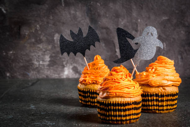 istock Funny cupcakes for Halloween 845325960