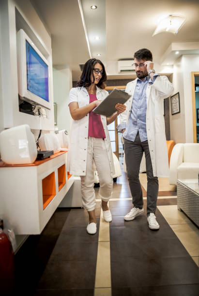 istock Medical Staff Having Discussion In Modern Hospital 845517132