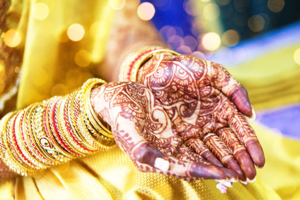 istock Henna tattoo, indian bride 845550134