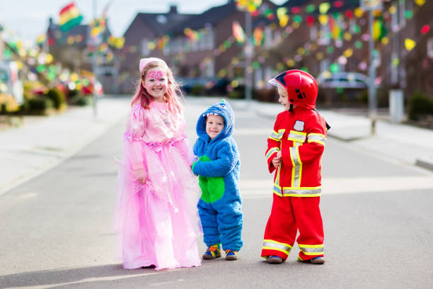 istock Kids on Halloween trick or treat. 845582198