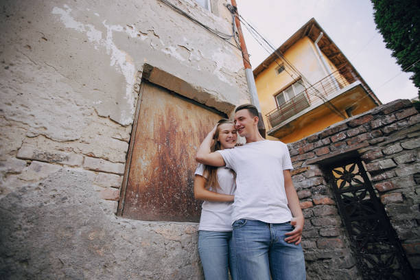 istock love story outdoors 845635652