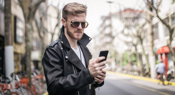 istock Exploring the streets of the city 845639096