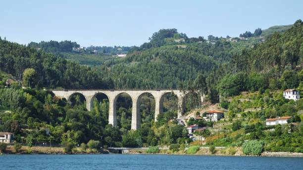 istock Railway Viaduct from the Douro River, Portugal 845643840