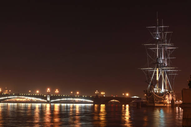 istock Bridge in St. Petersburg at night 845703228