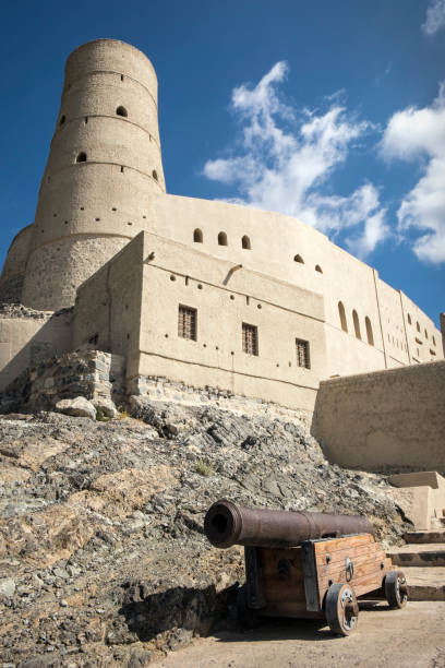 fort bahla, oman - bahla fort zdjęcia i obrazy z banku zdjęć