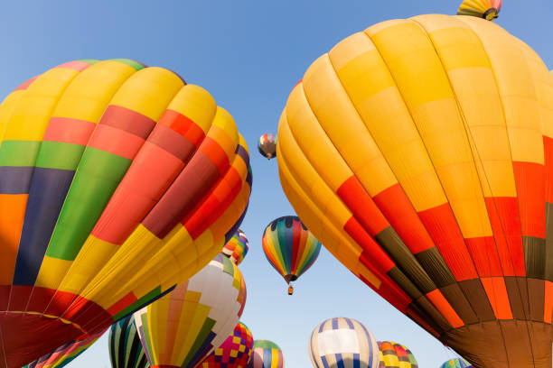 istock Hot air balloons 845789900