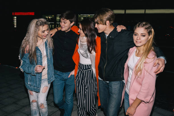 istock Friends night party. City movement 845800194