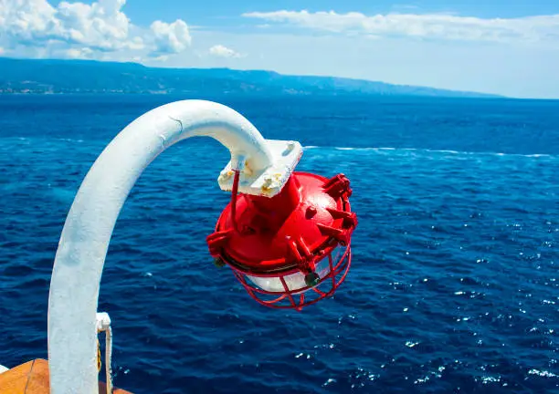 Photo of The red lamp on the ferry boat.