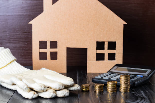 istock Home heat savings or expenses concept. 845848048