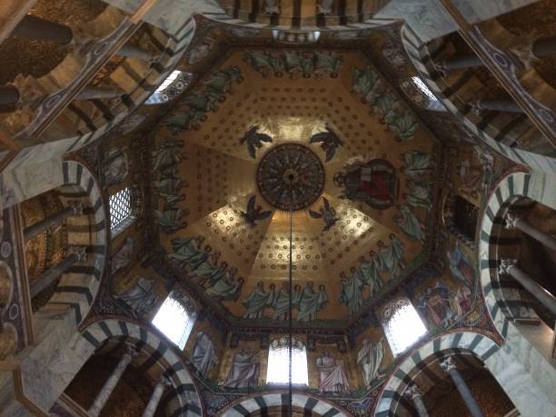 istock Aachen Cathedral and other historical buildings 845874690
