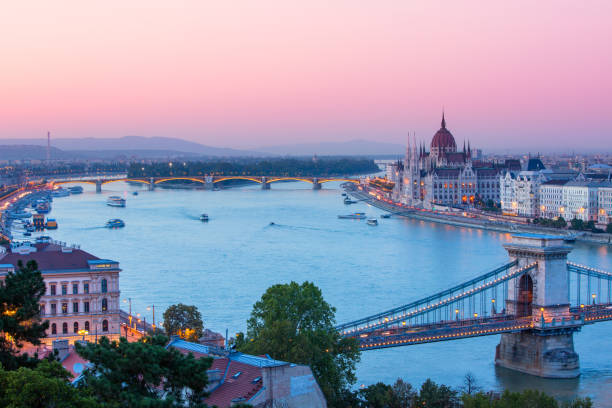 istock Budapest, Hungarian parliament in sunset 845915202