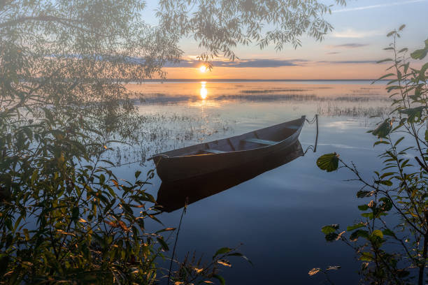 istock boat in fog 845915508