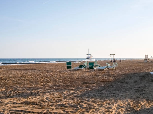 istock Jesolo beach with tourist 845953564
