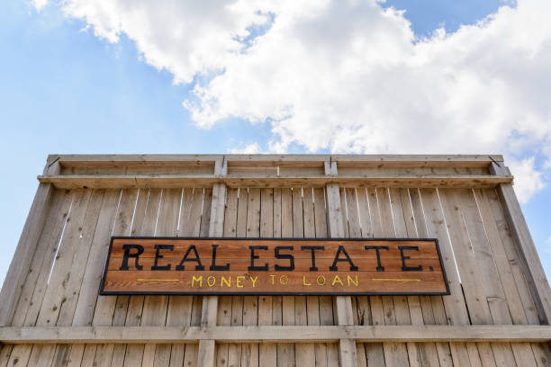 istock sale real estate inscription 845966330