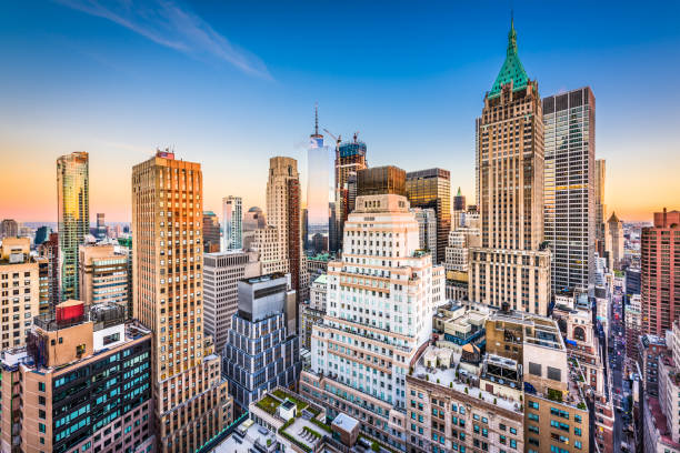 нью-йорк - wall street finance skyscraper business стоковые фото и изображения