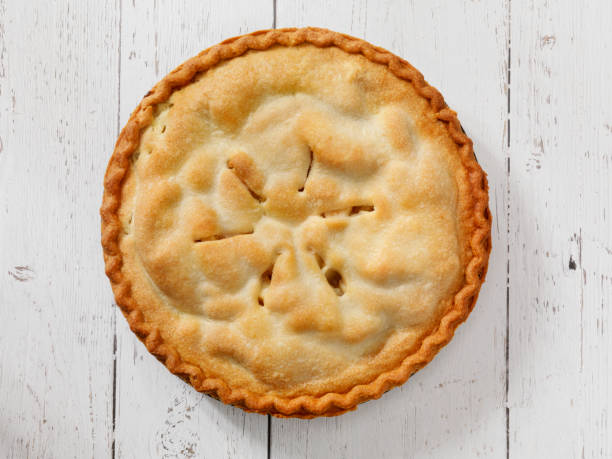 tarte aux pommes maison - apple pie baked pastry crust apple photos et images de collection