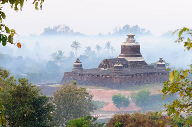 istock Myanmar Mrauk u ruin 846003042