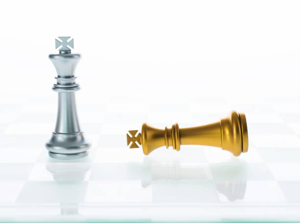 istock Silver king standing and golden lying down 846032116