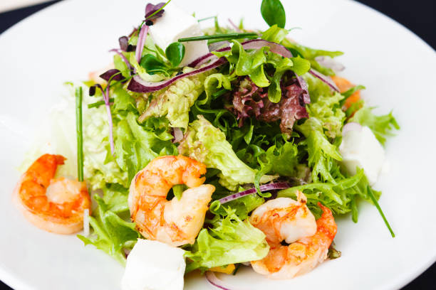 istock Greek salad with shrimp 846134824
