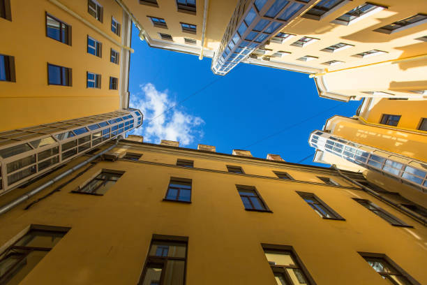 istock Yard (courtyard) structure shapes in St. Petersburg, Russia. 846208730