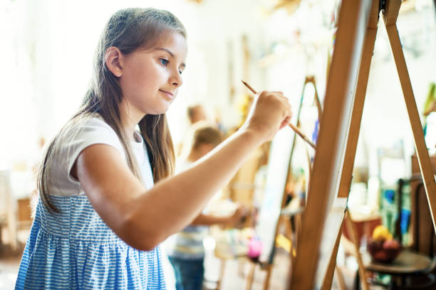 istock Pretty Girl Wrapped up in Drawing 846239364