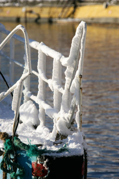 istock Fishing in the winter 846248094