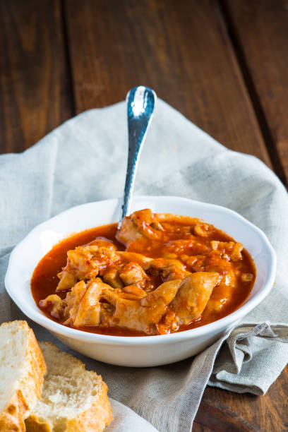 istock Crubeens with tomato sauce and bread 846261788