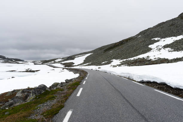istock Famous Aurlandsvegen mountain road 846262128