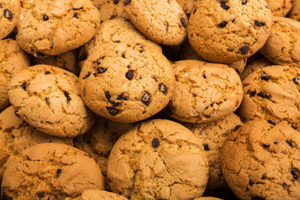 istock Lots of cookies and biscuits background 846262934
