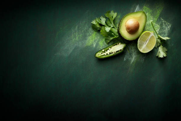 comida texmex: ingredientes para guacamole ainda vida - texmex - fotografias e filmes do acervo