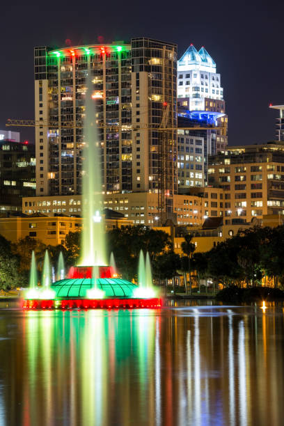 istock Fountain at night in Lake Eola Park 846319486