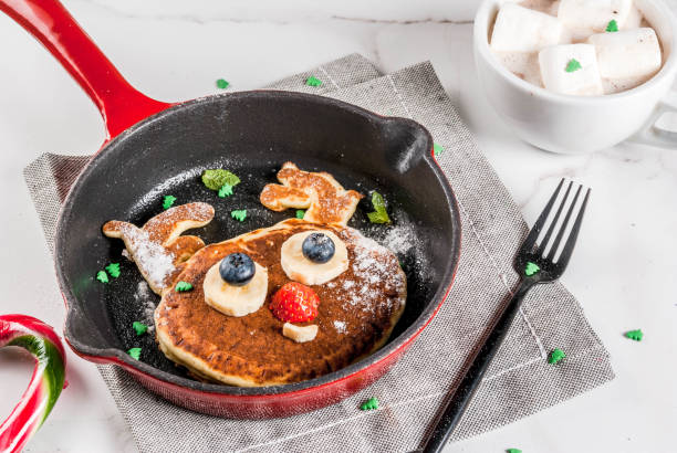 istock Funny pancakes for Christmas 846320040