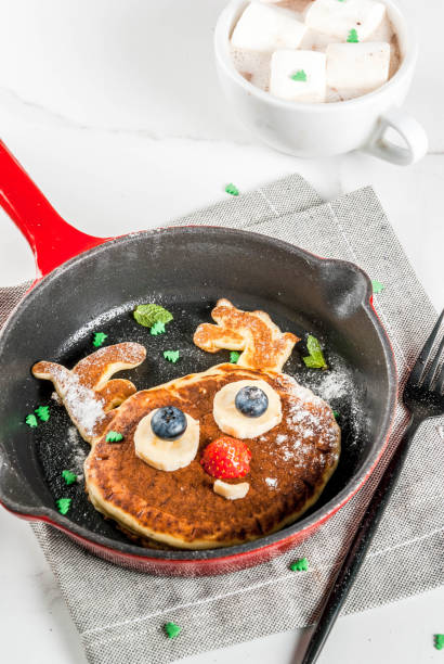 istock Funny pancakes for Christmas 846320100