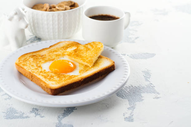 istock Toast with egg for Valentines day 846322690