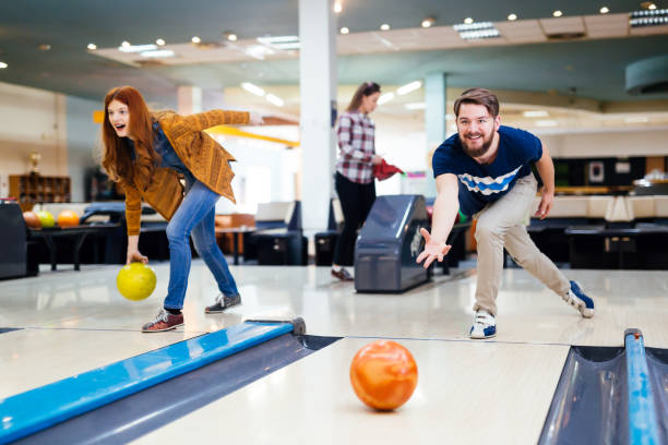 istock Friends bowling at club 846362900
