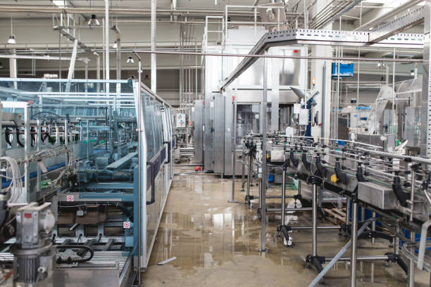 istock Water bottling factory 846444196