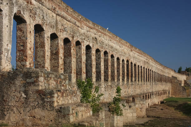 istock Ruins of roman aqueduct, Merida, Spain 846480202