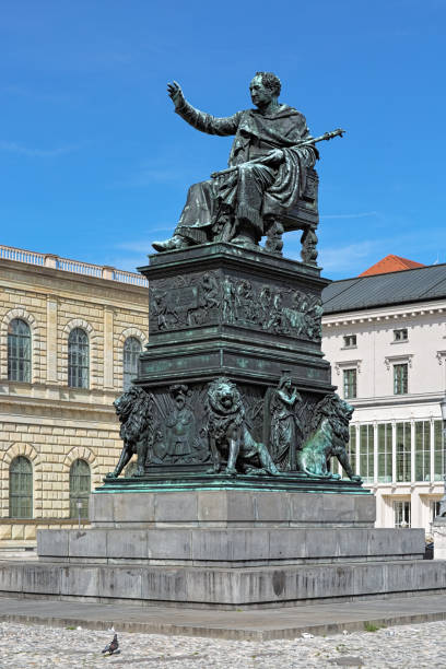 istock Max I Joseph Monument on Max-Joseph-Platz in Munich, Germany 846483424