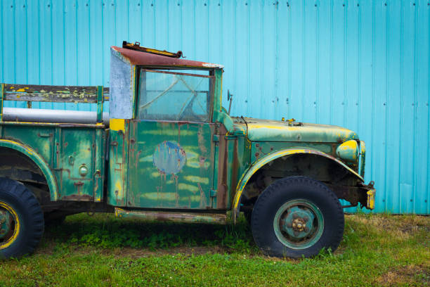 Green Retro pick-up truck